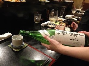 一盃目は辛口の篠峯