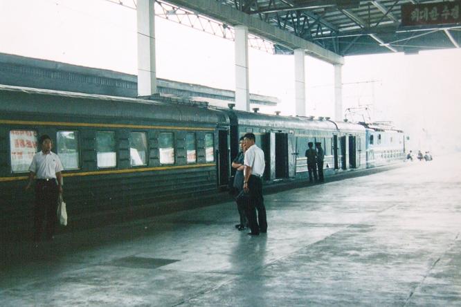 微景　朝鮮民主主義人民共和国鉄道省 朝鮮民主主義人民共和国の鉄道 - Wikipedia