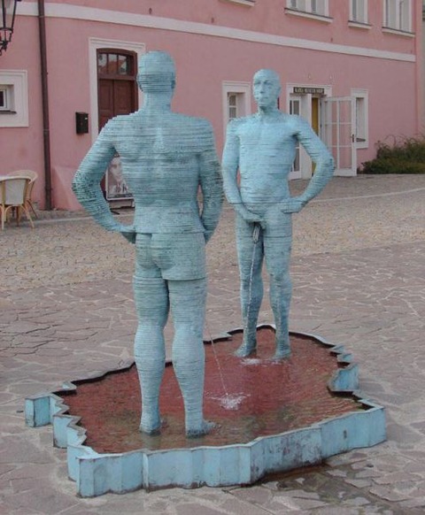 weirdest_outdoor_sculptures_on_the_planet_640_17