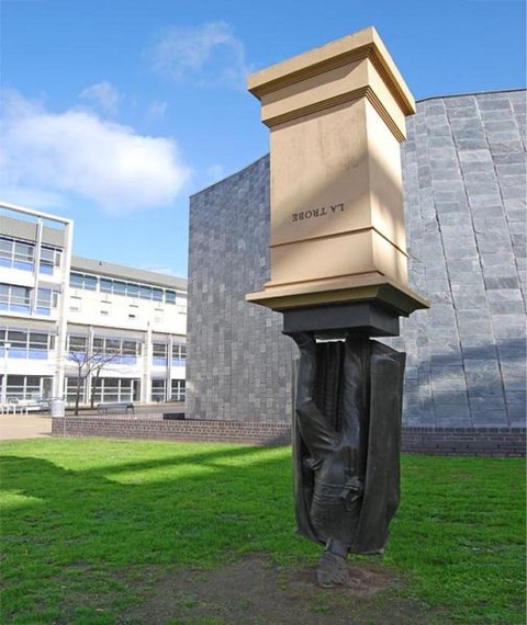 weirdest_outdoor_sculptures_on_the_planet_640_08