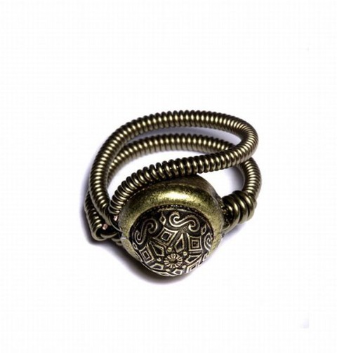 awesome_steampunk_jewelry_640_06