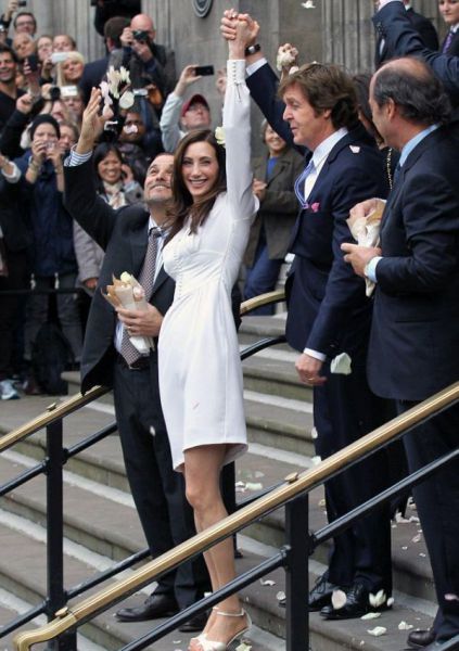 a_former_beatle_and_his_wife_640_11