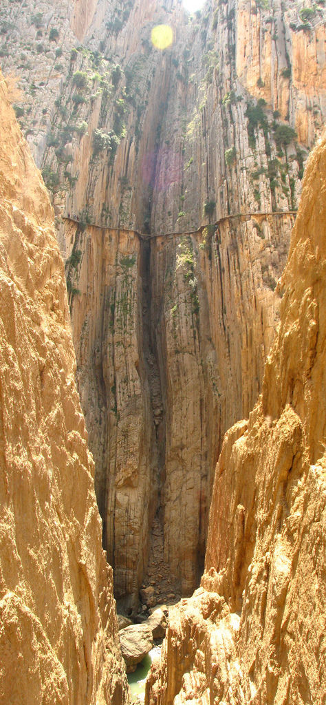 a_trail_for_adrenaline_junkies_640_high_02