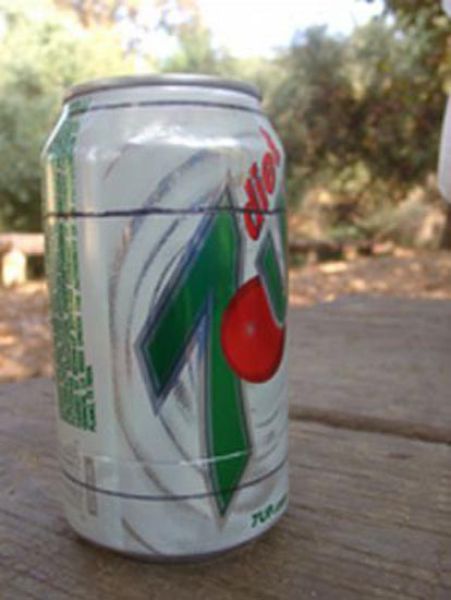 a_camping_stove_from_a_can_640_03