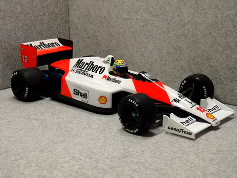 F1　マクラーレンMP4-30　1/10　ボディ＋リアウィング×1＋フロントウィング×2＋フロントノーズ予備　ボディステッカー裏貼り　 1&frasl;8スケールで内部精巧再現「マクラーレン・ホンダMP4&frasl;4」限定発売