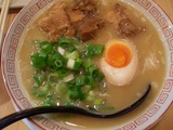 はなふく 鶏とんこつラーメン