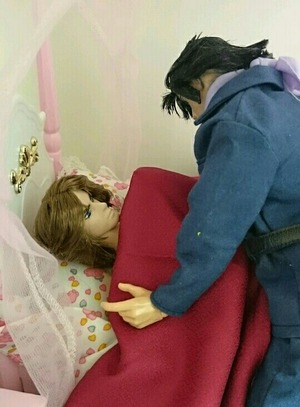 「な・なにをするんだ!「うるさい!大人しくしてろ!」」