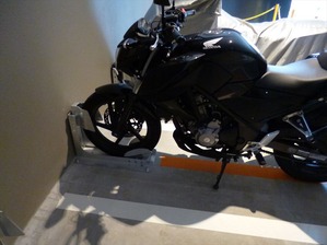 ai004