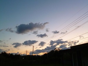 az037