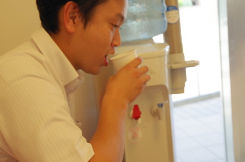 もっちー勝手にみずをあっぷ杉