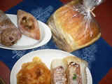 弟持参のパン類