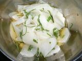 はやと瓜の酢の物大葉チラシ