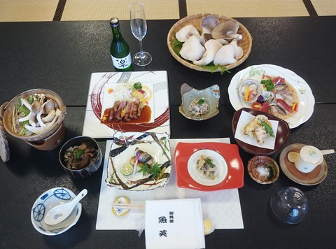 魚英(滋賀県竜王町)キノコ尽くし 足太あわび茸懐石