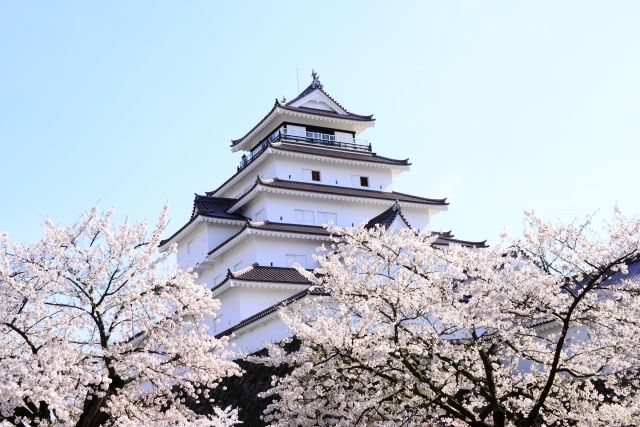 春の鶴ヶ島城
