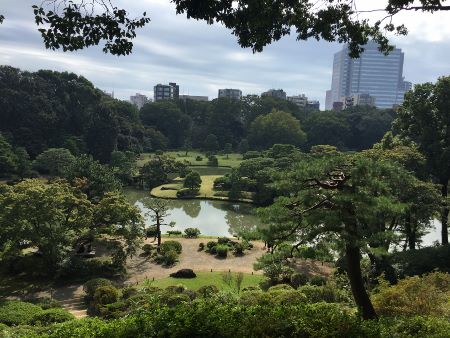 六義園