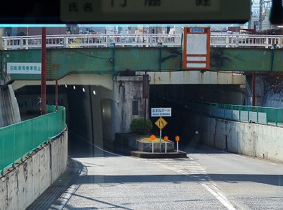 P1221112
