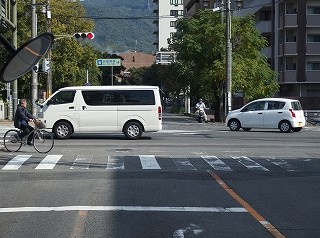 PB020825