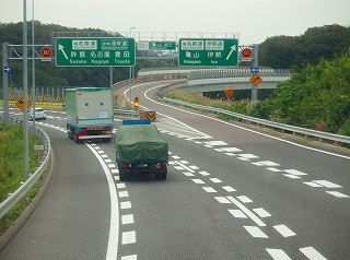 PA070618