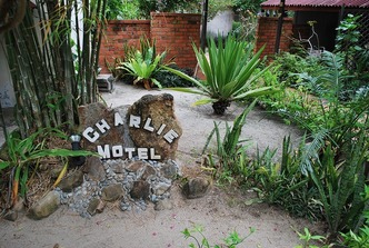 CHARLIE MOTEL1