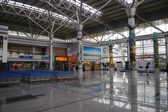 駅舎内