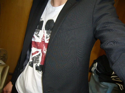 ジャケとTシャツ