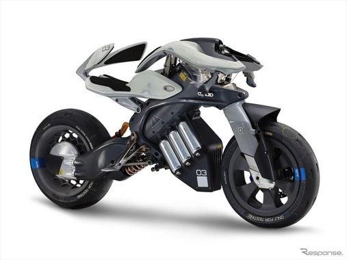 ヤマハの自律モーターサイクル「モトロイド」、世界3大デザイン賞を制覇 	