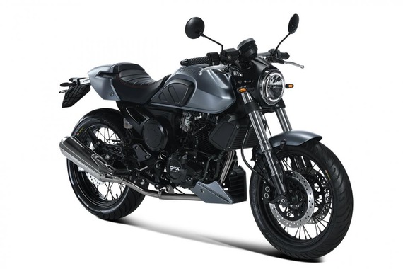 200ccのスポーツ車が格安36万円で日本上陸、タイのバイクメーカー「GPX」が販売スタート