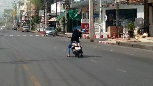 バイク運転中も眠くなることあるってまじなんか 	