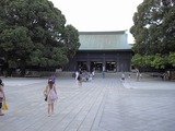 夕方の明治神宮にて