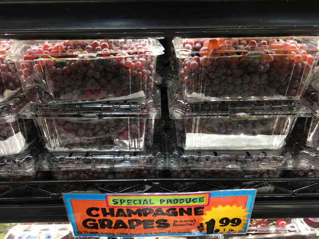 Champagne Grapes 🍇 | TRADER JOE'S (トレーダージョーズ)