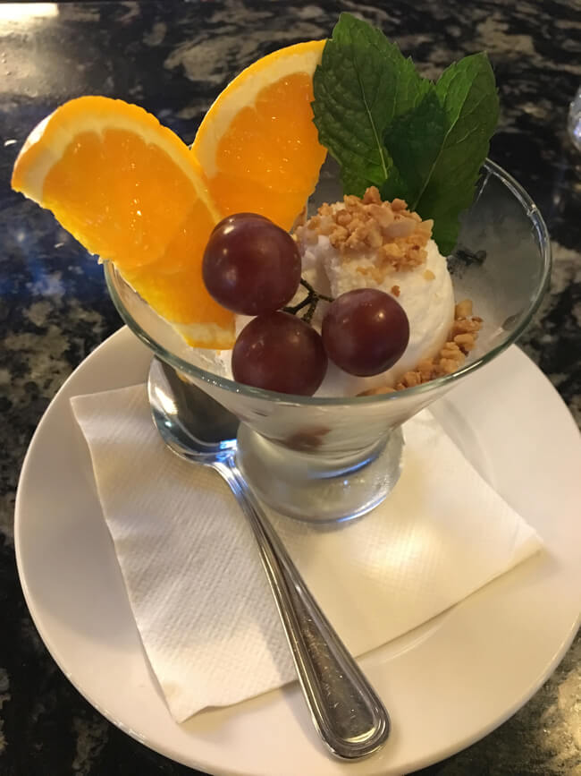 Yelp! チェックイン特典デザート - タイ料理店 Thai Bloom!