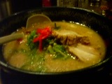 よってこや 白とんこつラーメン