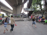 BTSタクシン橋駅下