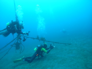 M1055972