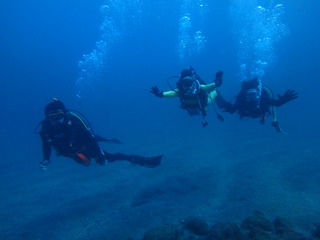 PB040190