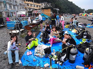 海辺でおべんとタ〜イム