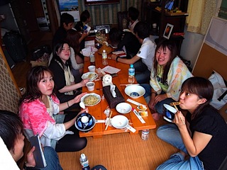 お部屋でまったりランチ