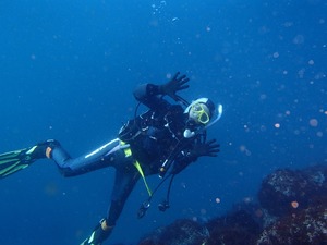 P2250037