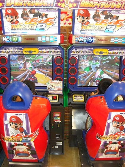 真剣な眼差しの先には 子供といっしょにどこ行こう