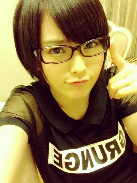 山本彩