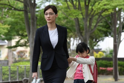 【悲報】綾瀬はるか(33)さん、ババアなのにくっそ可愛いwwwwwww