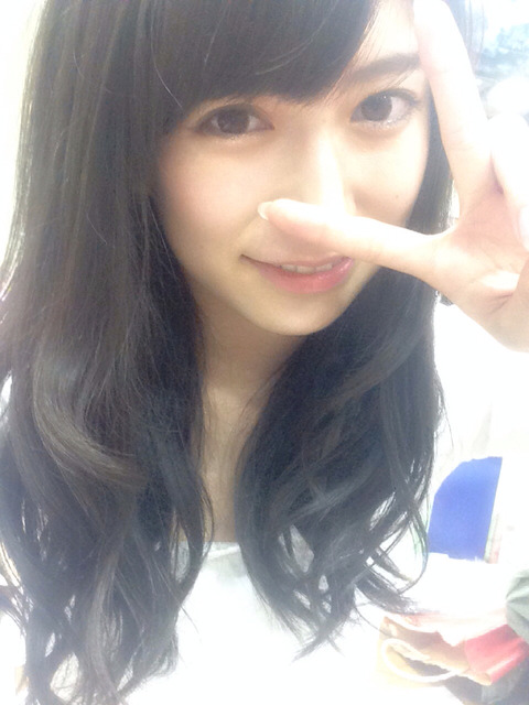 吉田朱里