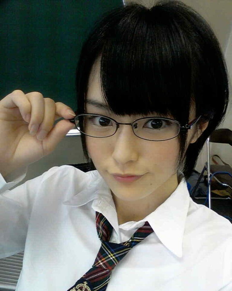 山本彩