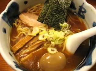 節骨味玉らーめん