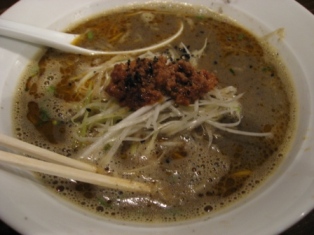 黒ごまタンタンメン