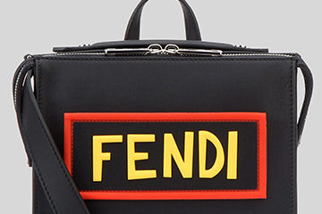 FENDIからもブランドロゴデザインのバッグが登場