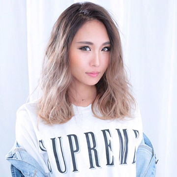 MODEな印象のグラデーションカラーが秋にもピッタリ