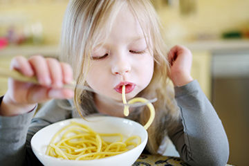 女性の気になる食事マナー