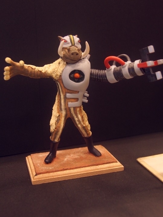 WF2015S_TOKU_リベッターズアジト03