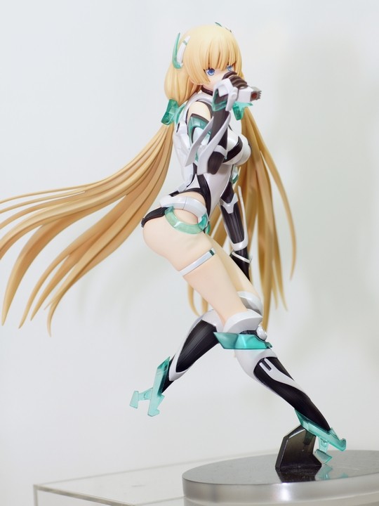 wf2015w_GIRL_alphamax02